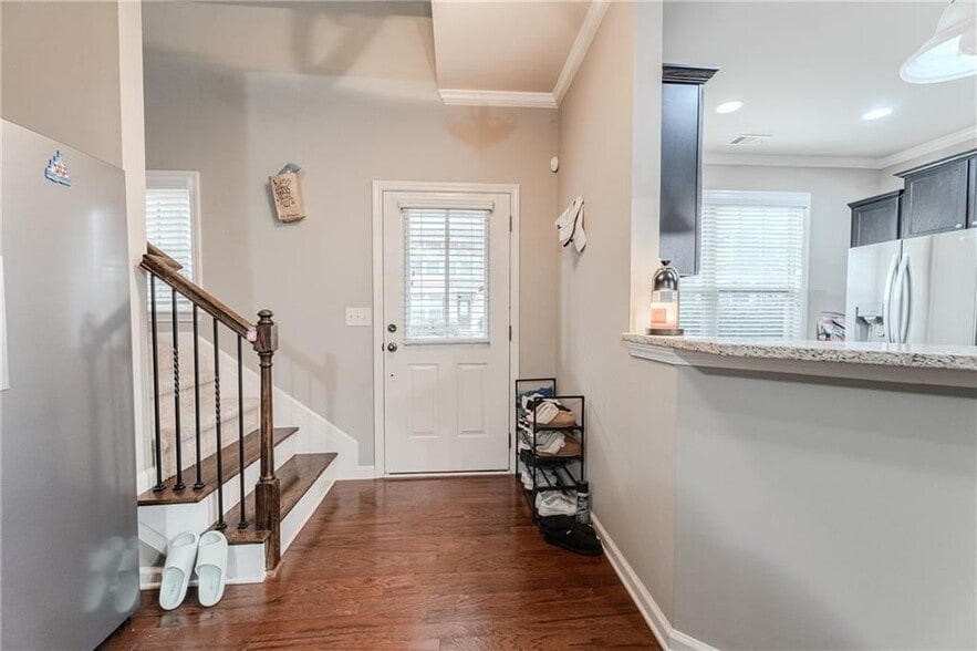 Building Photo - 801 Village Field Ct NW