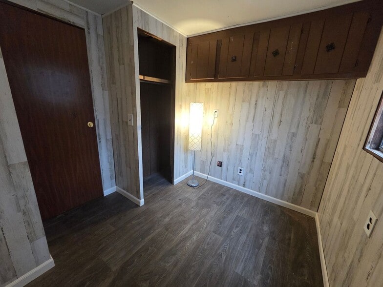 Building Photo - 15 Wall St