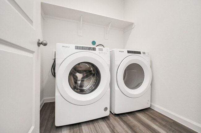 Building Photo - 5902 Bright Keel Dr