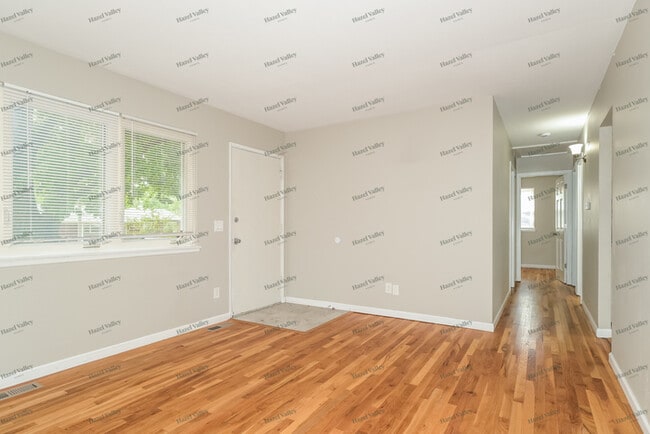 Building Photo - 7335 Landi Ct