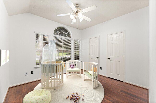 Building Photo - 24226 Pine Canyon Falls Cir