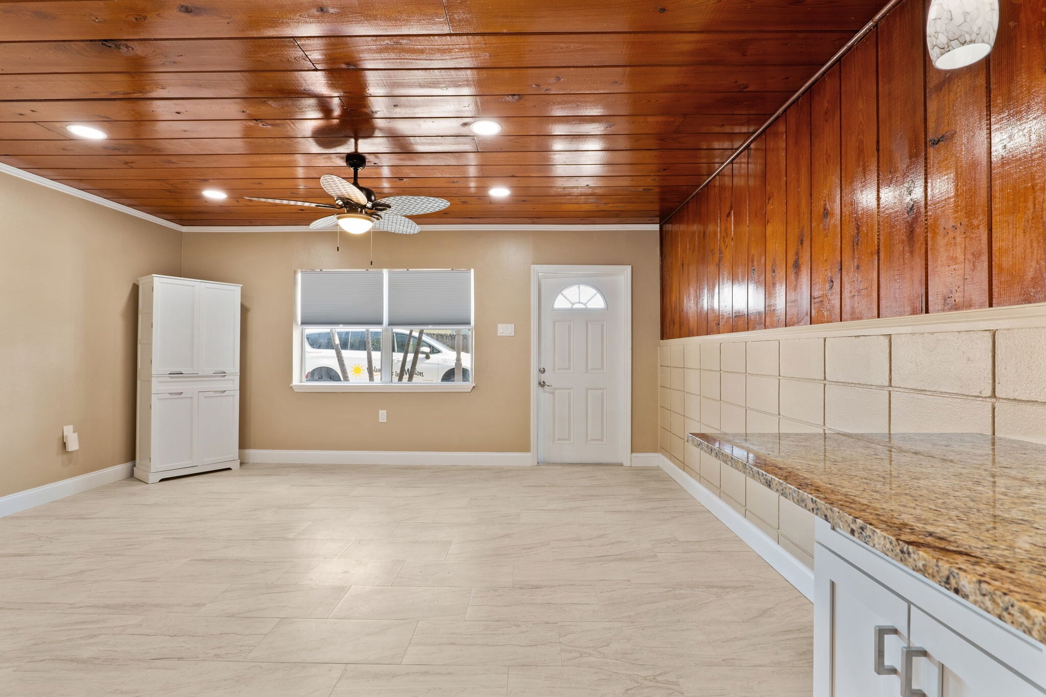 Building Photo - 329 Lee Ave