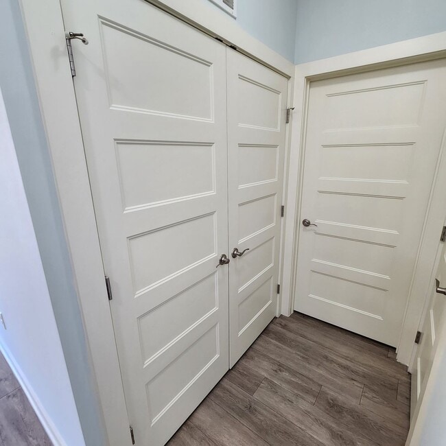 Building Photo - 2 Bedroom North Raleigh for rent