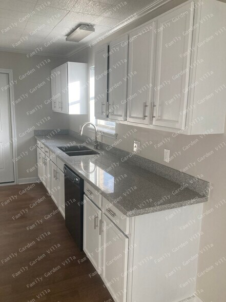 Building Photo - 2119 Highway 3185