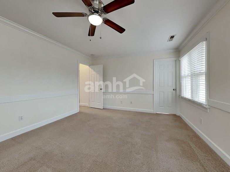 Building Photo - 4840 Forest Highland Dr