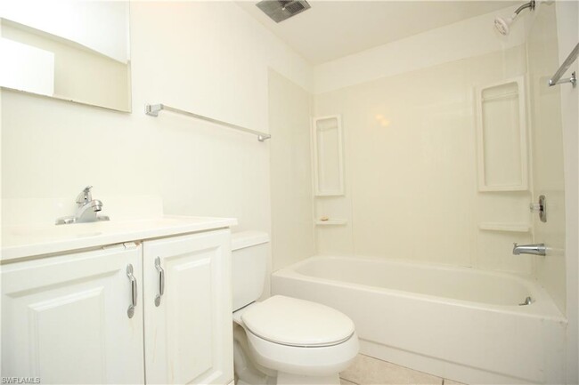 Building Photo - 3635 Boca Ciega Dr