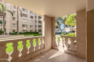 Building Photo - 7950 E Camelback Rd