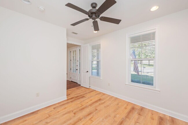 Building Photo - 106 Black Bear Circle