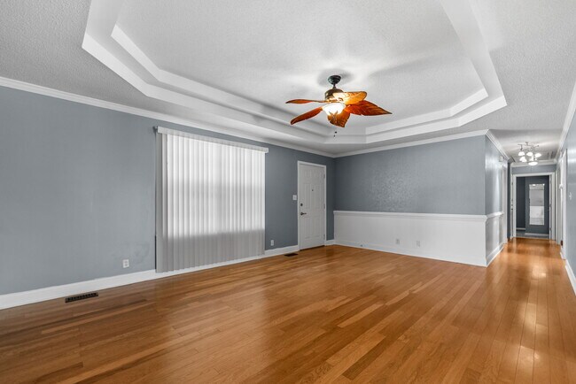 Building Photo - 944 Sable Dr