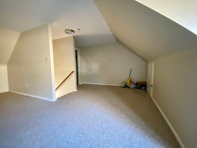 Building Photo - 12 Cedar St