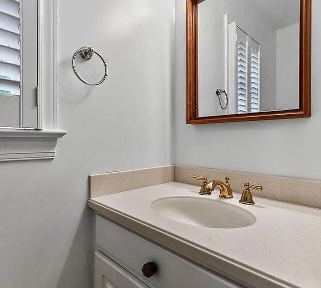 Building Photo - Earn Wealth While Leasing - Like a Homeowner - Lease to Own