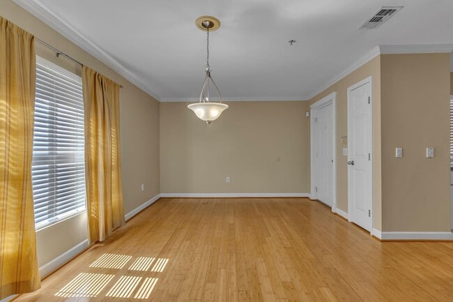 Building Photo - 4274 Calinda Ln