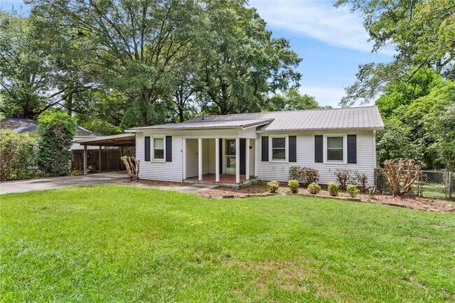 Building Photo - 315 Azalea Cir W