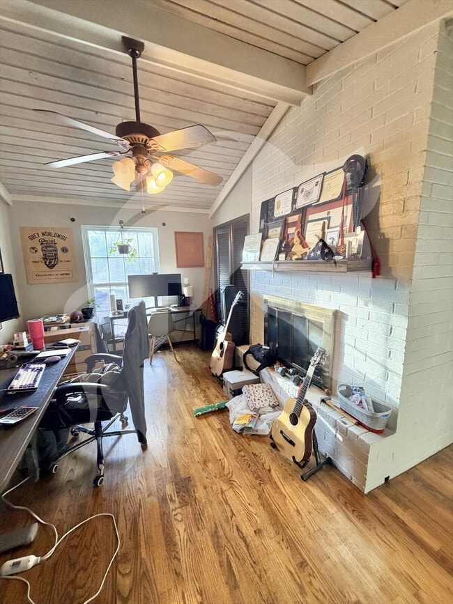 Building Photo - "Spacious 4-Bedroom Haven on Old Mallard Rd – Your Perfect Family Retreat in Enid!"