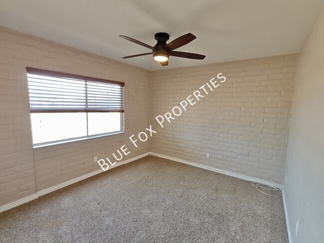 Building Photo - 9742 E Cannon Pl