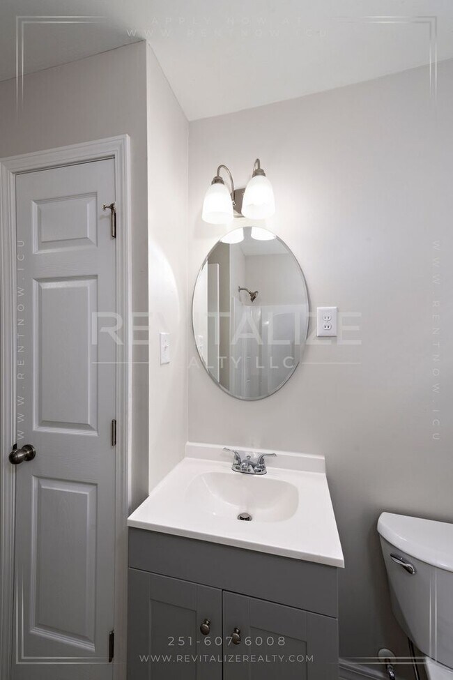 Building Photo - Cozy, Updated 3-Bedroom Home with a Shady Yard!