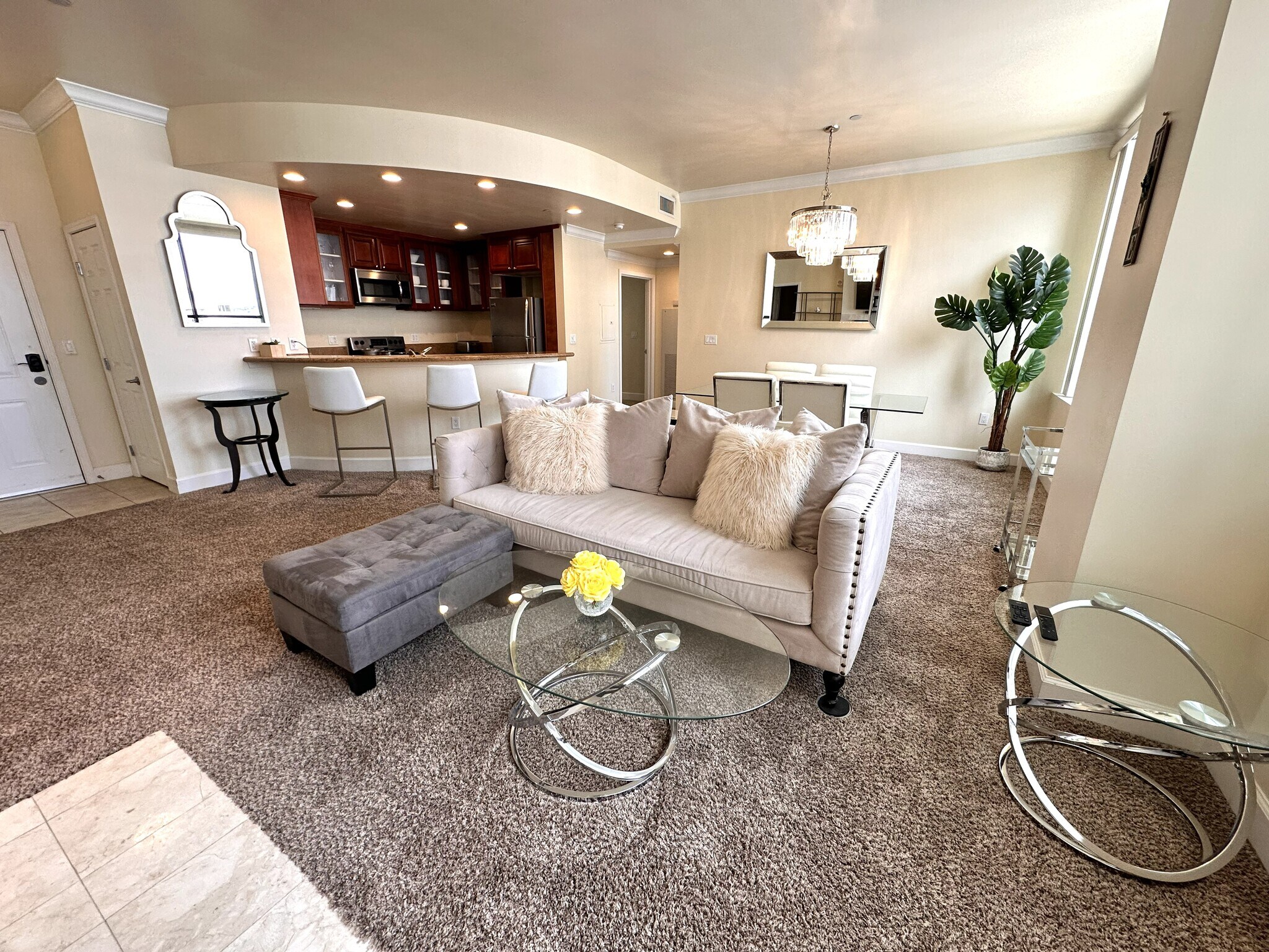 Building Photo - 450 N Arlington Ave