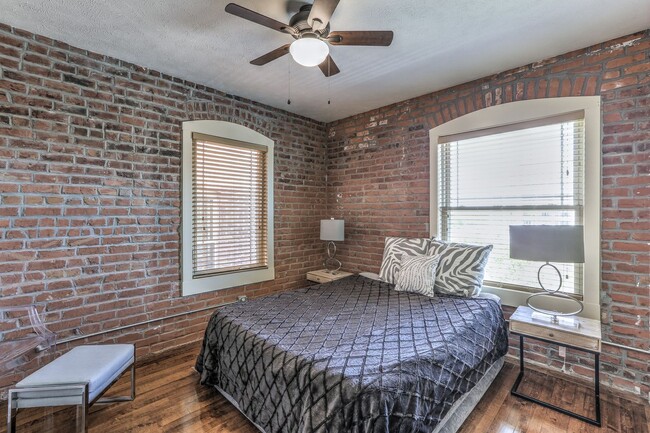 Building Photo - 3001 Harney St