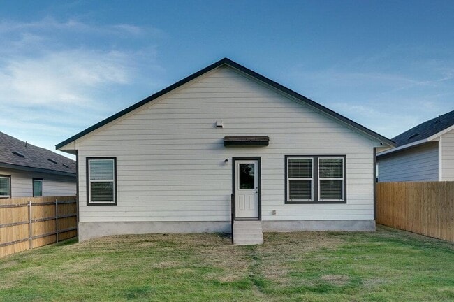 Building Photo - 668 The Ugly Wy