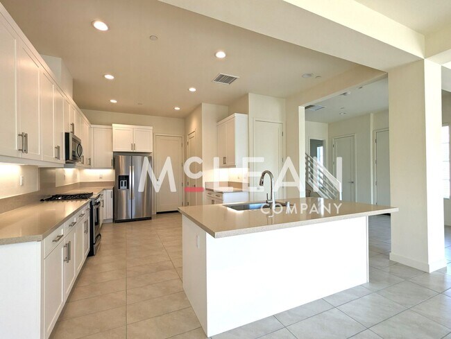 Building Photo - Beautiful Two-Story Four Bedroom Home at t...
