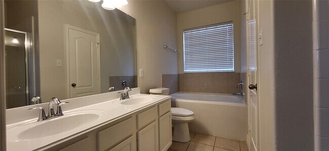 Building Photo - 7307 Durango Creek Dr