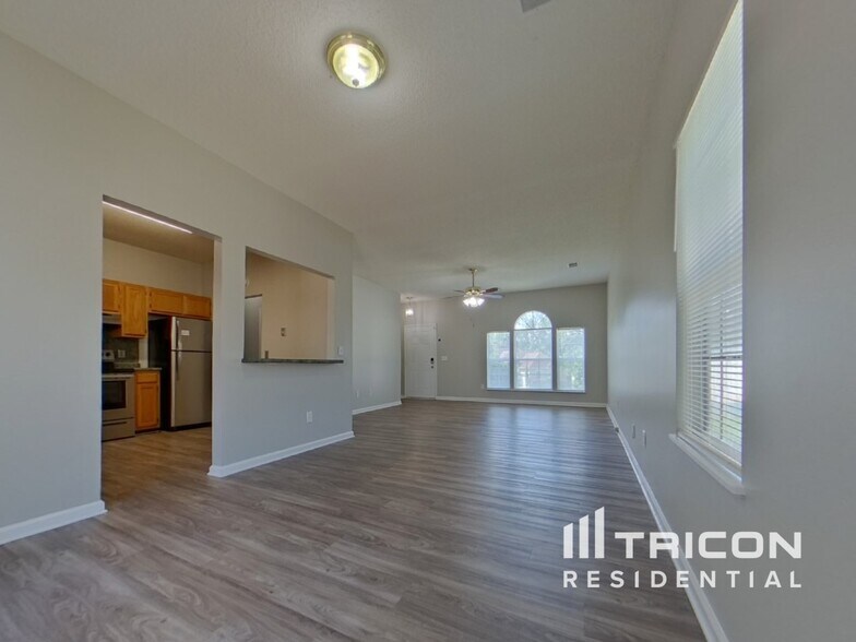 Building Photo - 309 Tendrill Ct