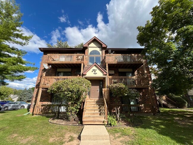 Primary Photo - 431 Berkshire Dr