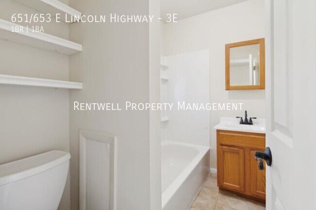 Building Photo - 651/653 E Lincoln Highway-3E