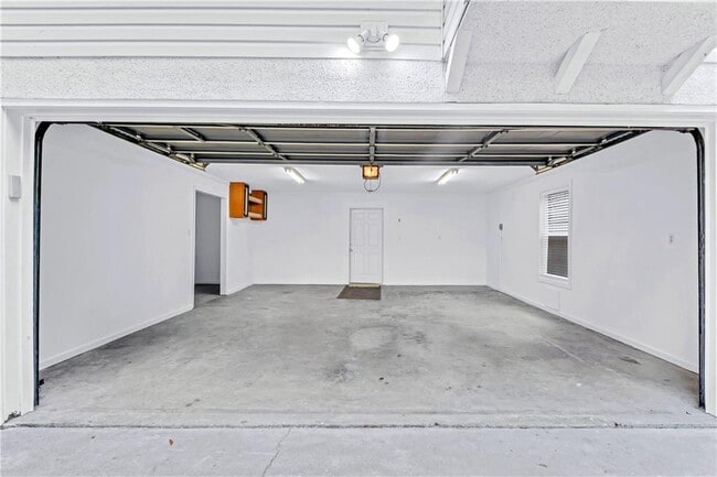 Building Photo - 509 Cedar St