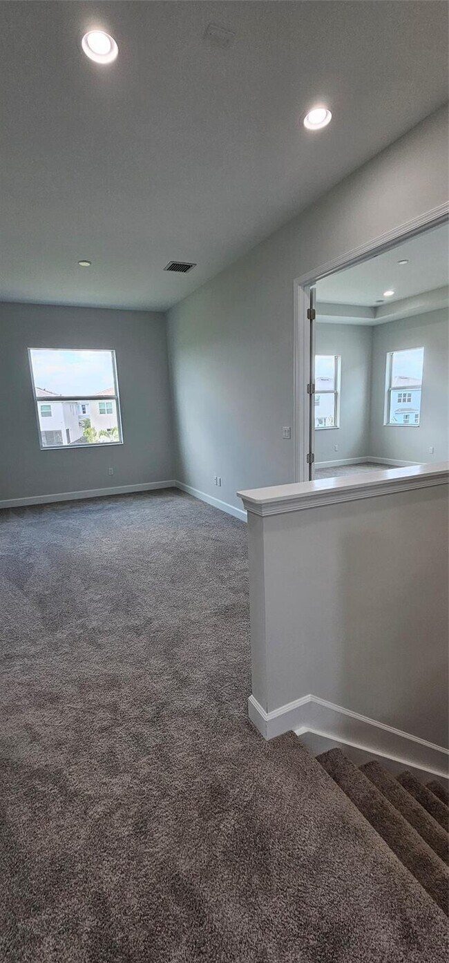 Building Photo - 5461 Empire Dr