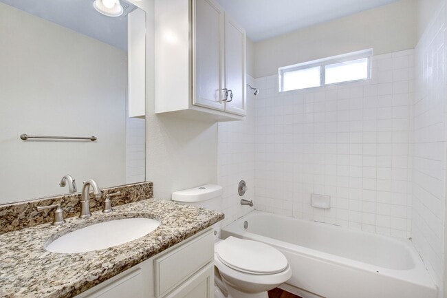 Building Photo - 2619 Crown Arbor Dr