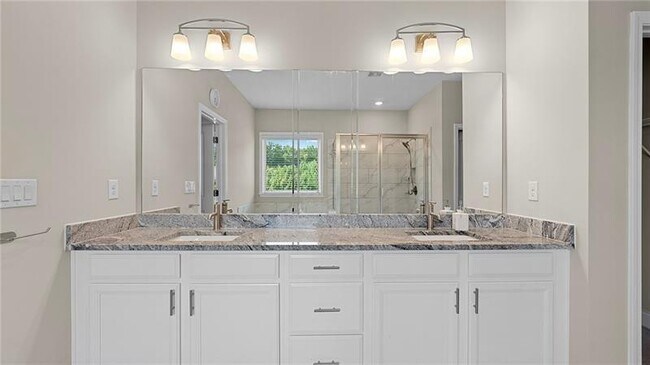 Building Photo - 3860 Oxford Park Ln