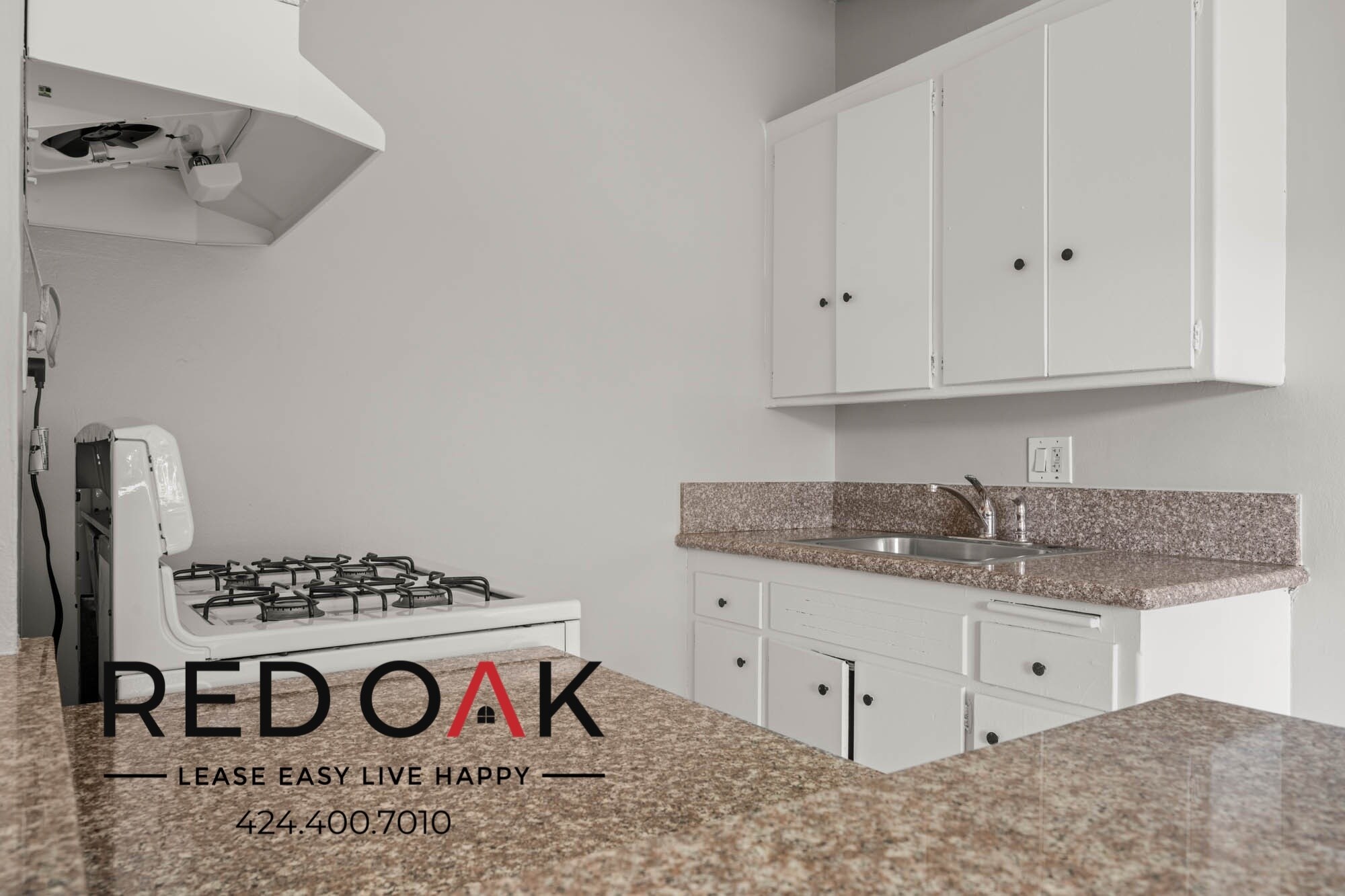 Building Photo - 2036 E Whiting Ave