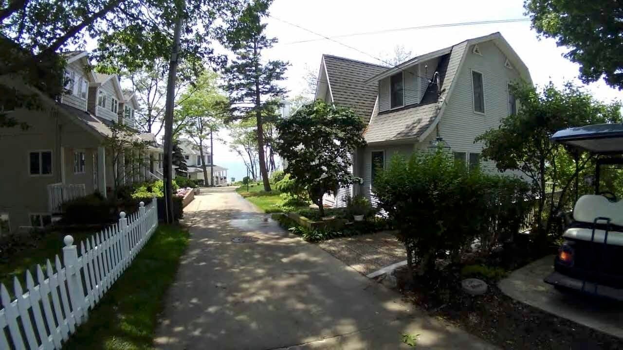 Building Photo - 2425 Waukazoo Trail