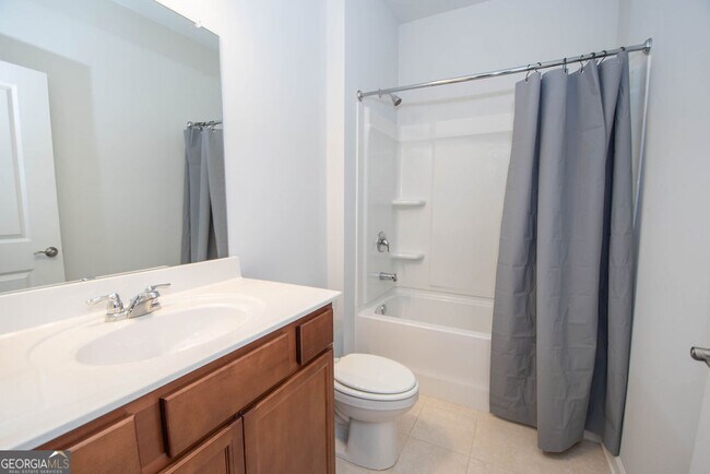 Building Photo - 147 Soundview Trce