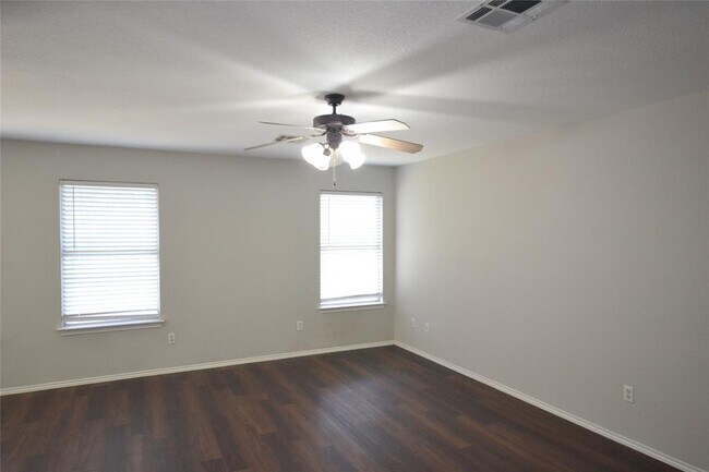 Building Photo - 2106 Bridal Path