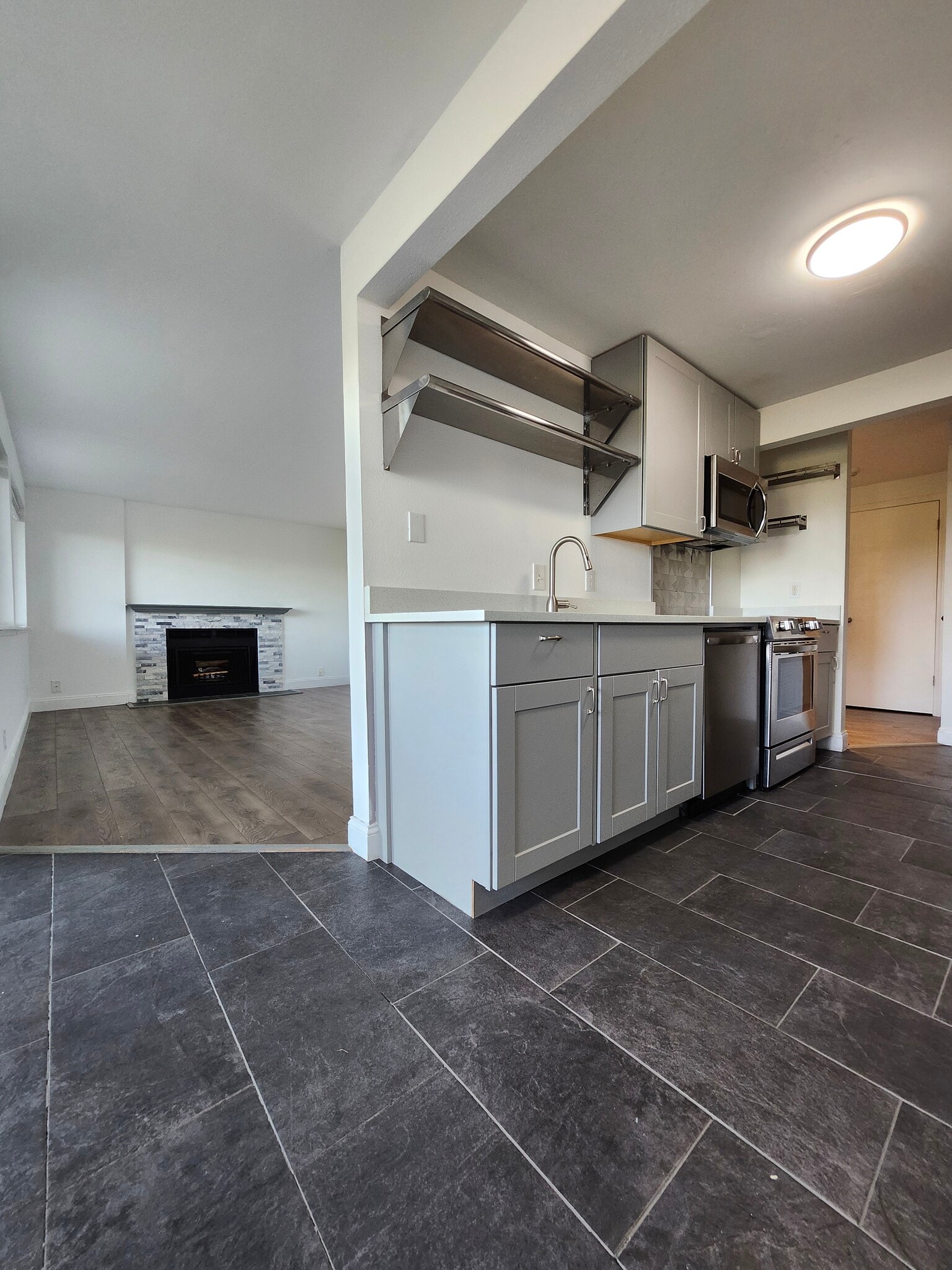 Building Photo - 20183 Vikings Crest Loop NE