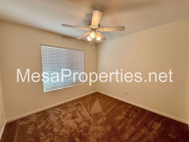 Building Photo - 15976 Elkins St