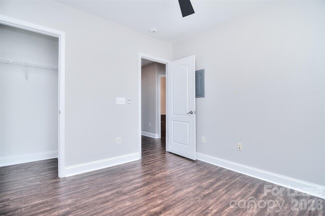 Building Photo - 11058 Cedar Walk Lane