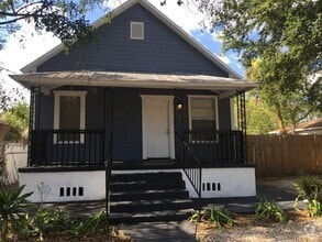 Building Photo - Vintage North Hyde Park Bungalow