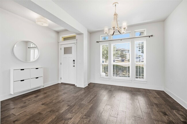 Building Photo - 1722 Rowdy Loop
