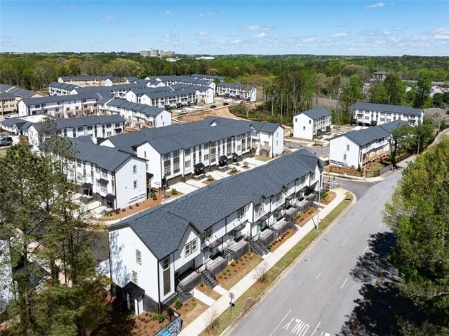 Building Photo - 3960 Redan Rd
