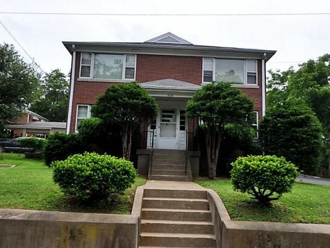 Building Photo - 218 W Florence Ave