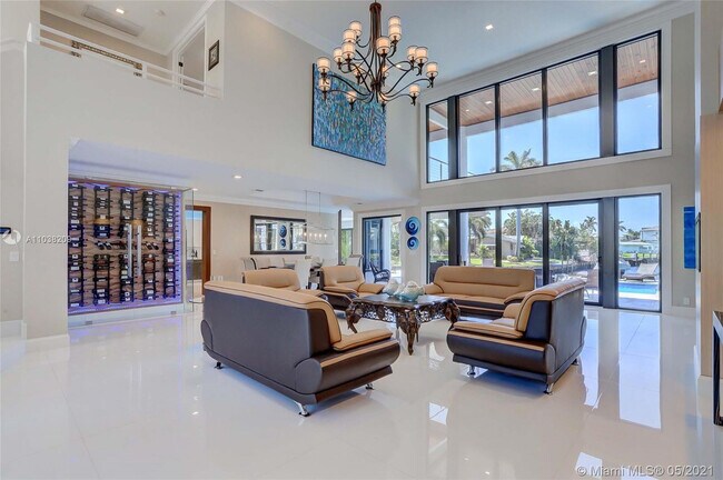 Building Photo - 750 Marine Dr
