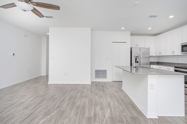 Building Photo - Welcome Home to the Preserve off LPGA