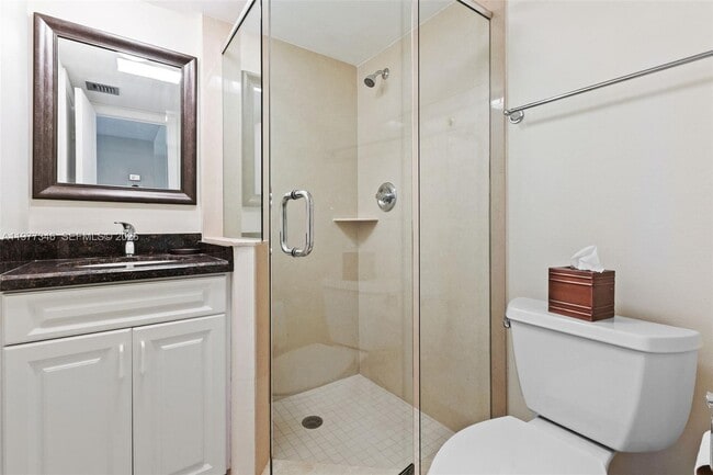 Building Photo - 9480 Poinciana Pl