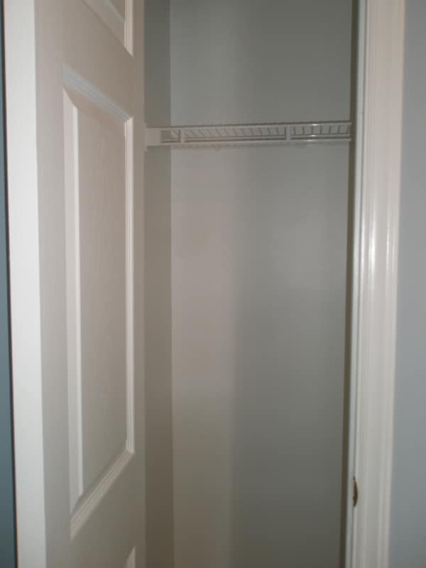 Building Photo - 2330 Vineyard Dr