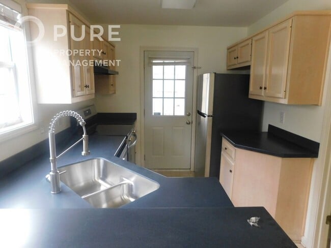 Building Photo - 1011 Wyndham Ln