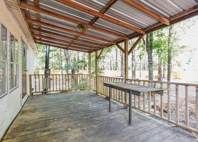 Building Photo - 75244 Horse Branch Rd