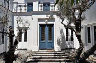 Building Photo - 4 Bedroom 3.5 Bath  Home in La Jolla